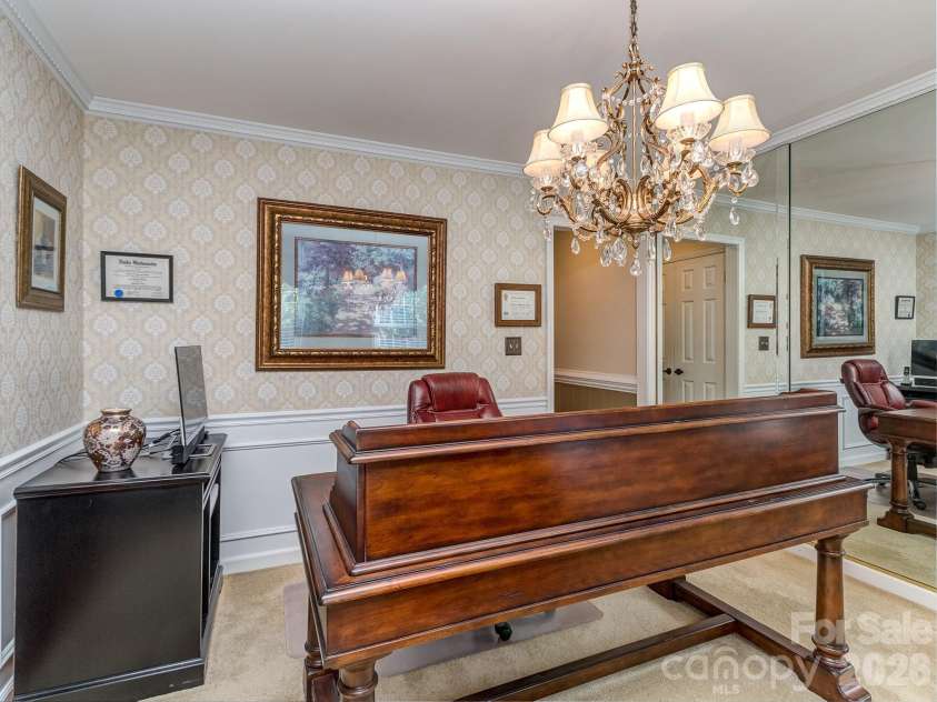 1636 Heatherloch Drive, Gastonia, NC 28054.  MLS# CAR4368089, YatesRealty ID 18541. 