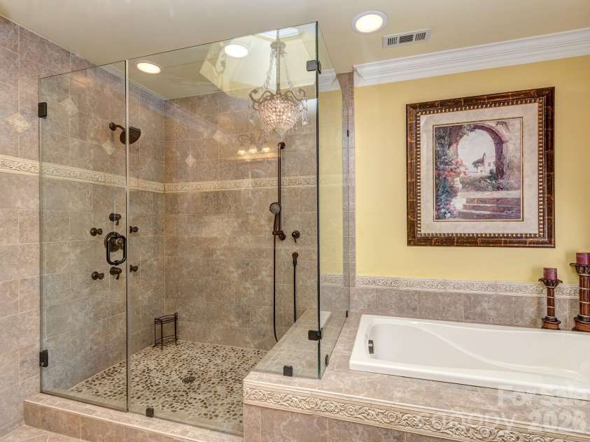 1636 Heatherloch Drive, Gastonia, NC 28054.  MLS# CAR4368089, YatesRealty ID 18541. 