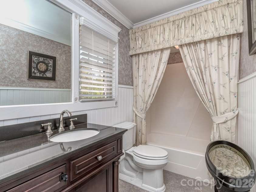 1636 Heatherloch Drive, Gastonia, NC 28054.  MLS# CAR4368089, YatesRealty ID 18541. 