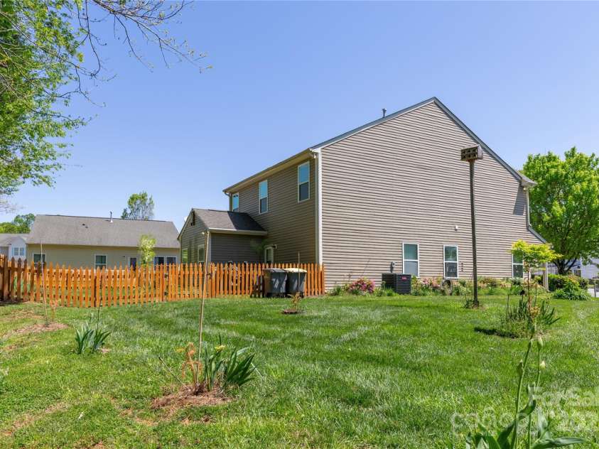 602 Black Maple Drive, Kannapolis, NC 28081.  MLS# CAR4244992, YatesRealty ID 18541. 