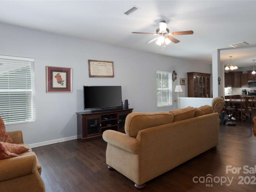 602 Black Maple Drive, Kannapolis, NC 28081.  MLS# CAR4244992, YatesRealty ID 18541. 