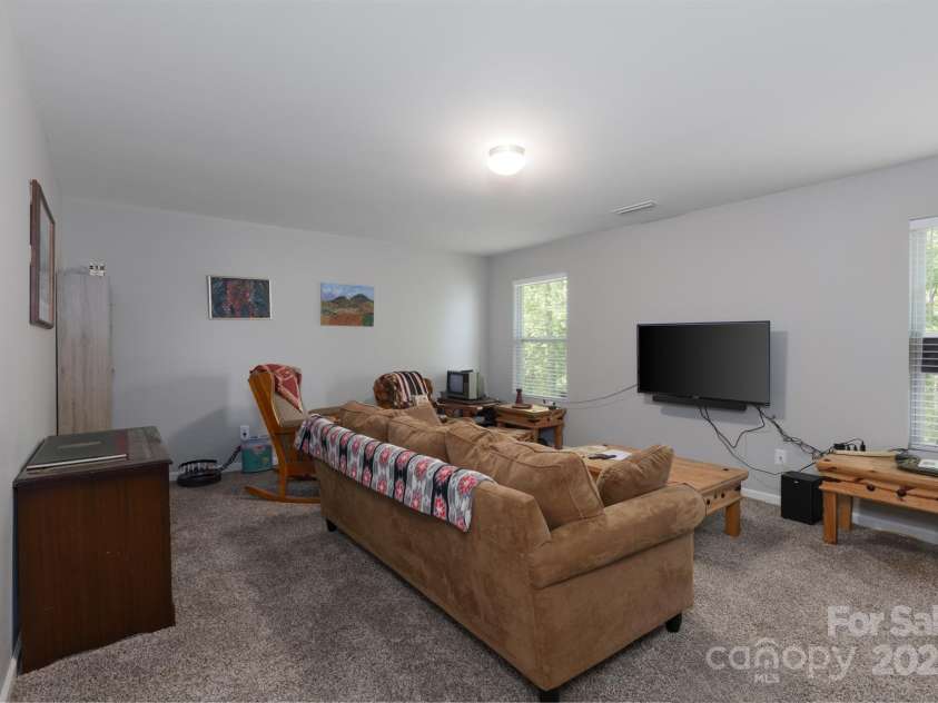 602 Black Maple Drive, Kannapolis, NC 28081.  MLS# CAR4244992, YatesRealty ID 18541. 