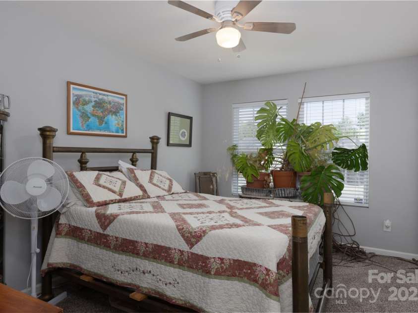 602 Black Maple Drive, Kannapolis, NC 28081.  MLS# CAR4244992, YatesRealty ID 18541. 