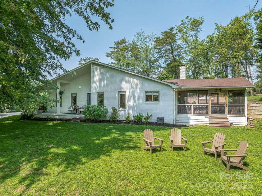 5 Lowry Lane, Weaverville, NC 28787.  MLS# CAR4265747, YatesRealty ID 18542. 