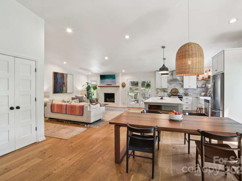 5 Lowry Lane, Weaverville, NC 28787.  MLS# CAR4265747, YatesRealty ID 18542. 