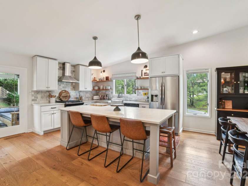 5 Lowry Lane, Weaverville, NC 28787.  MLS# CAR4265747, YatesRealty ID 18542. 