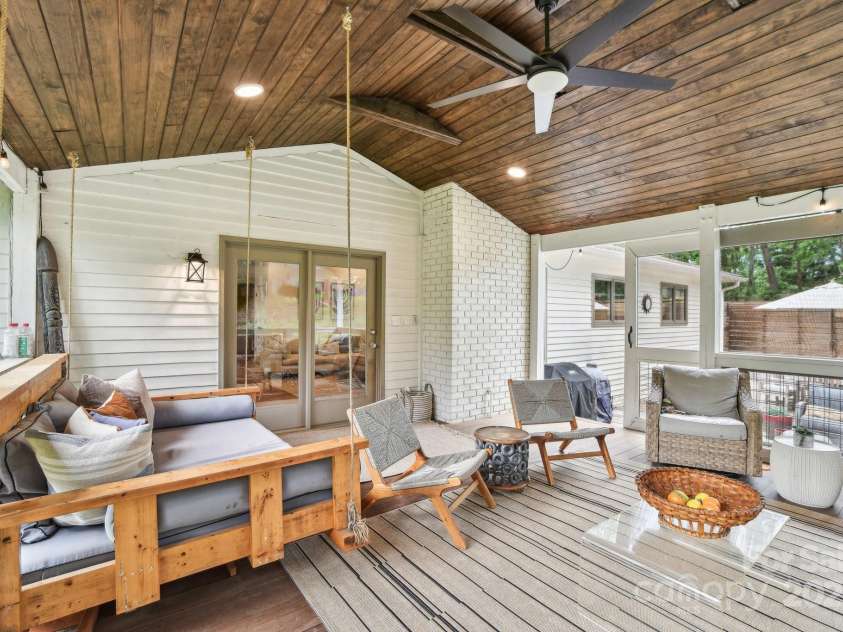 5 Lowry Lane, Weaverville, NC 28787.  MLS# CAR4265747, YatesRealty ID 18542. 