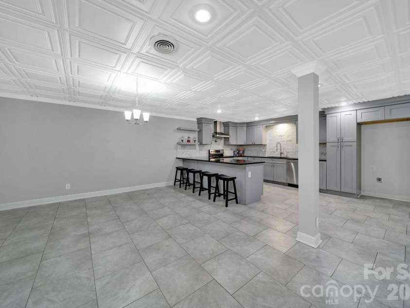 926 Meadow Lakes Road, Rock Hill, SC 29732.  MLS# CAR4269241, YatesRealty ID 18542. Kitchen and Dining Area