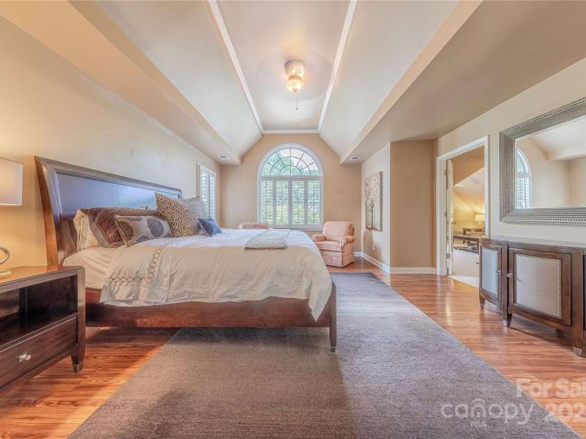 3318 Providence Hills Drive, Matthews, NC 28105.  MLS# CAR4264092, YatesRealty ID 18544. 