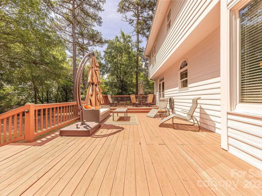 3318 Providence Hills Drive, Matthews, NC 28105.  MLS# CAR4264092, YatesRealty ID 18544. 