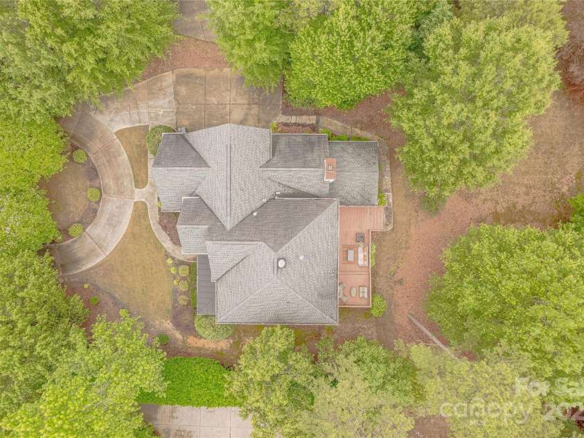 3318 Providence Hills Drive, Matthews, NC 28105.  MLS# CAR4264092, YatesRealty ID 18544. 