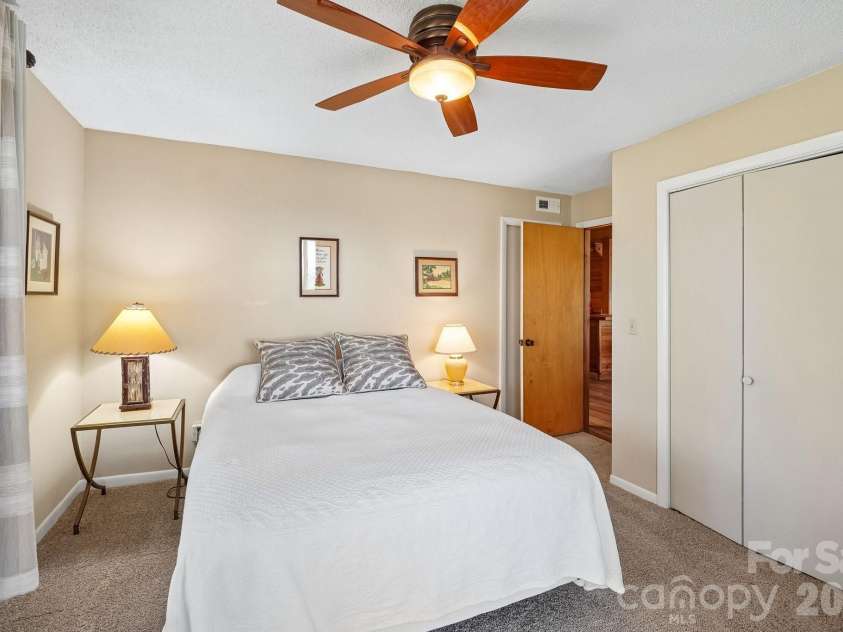 34 Wolfs Head Court, Mars Hill, NC 28754.  MLS# CAR4359563, YatesRealty ID 18544. Bedroom Lower Level