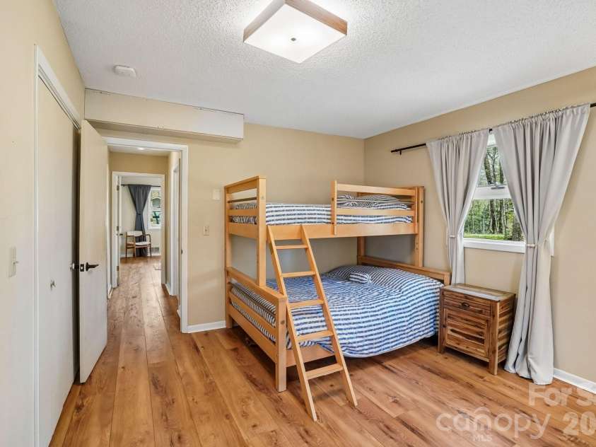 34 Wolfs Head Court, Mars Hill, NC 28754.  MLS# CAR4359563, YatesRealty ID 18544. Guest Bedroom Main Level