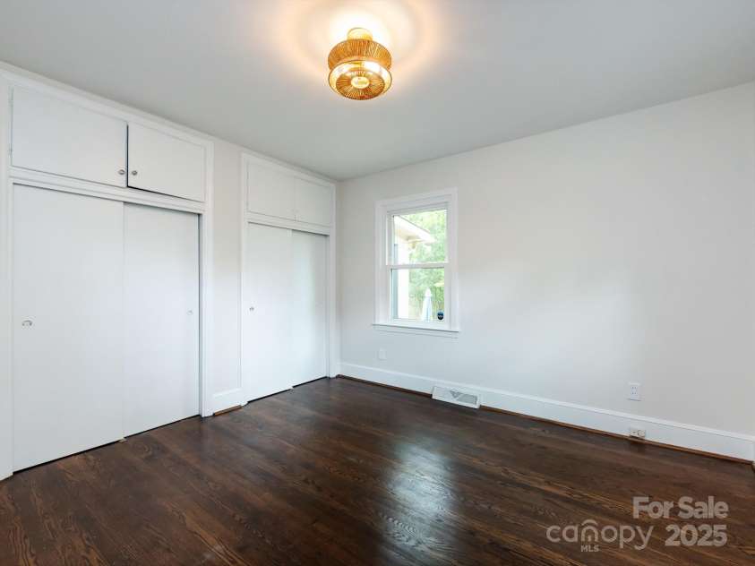 1408 Wicker Drive, Charlotte, NC 28210.  MLS# CAR4247279, YatesRealty ID 18545. 