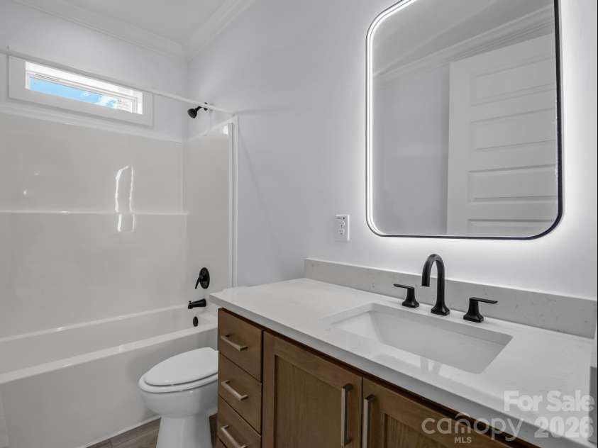 129 Prosperity Way, Forest City, NC 28043.  MLS# CAR4346380, YatesRealty ID 18546. Main Bath