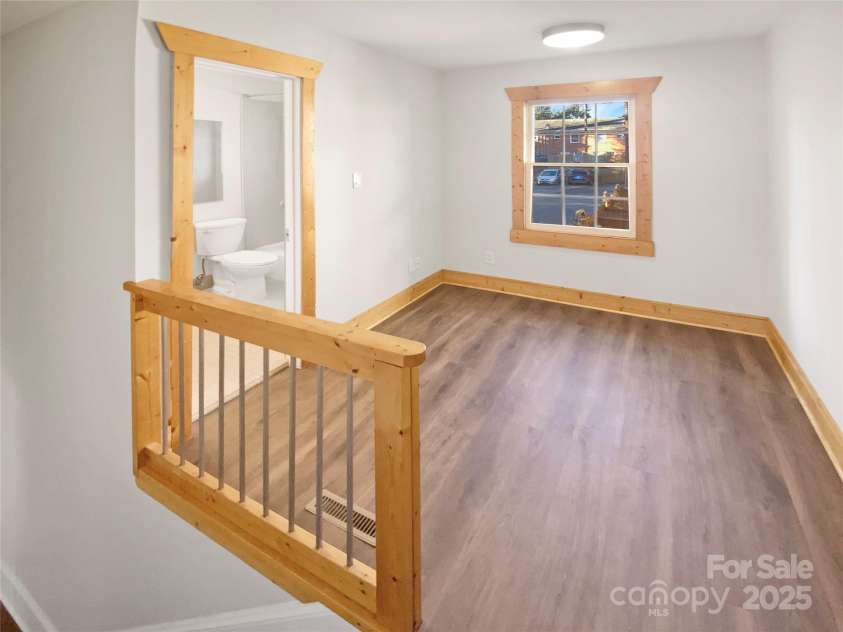 638 Chipley Avenue, Charlotte, NC 28205.  MLS# CAR4212656, YatesRealty ID 18546. 