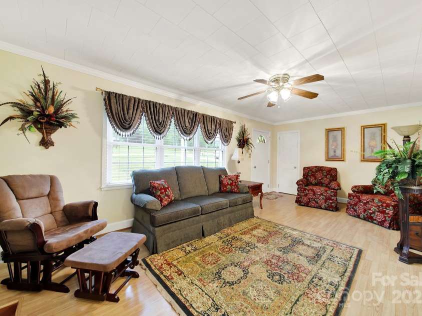 4462 Flat Creek Road, Heath Springs, SC 29058.  MLS# CAR4245884, YatesRealty ID 18547. 