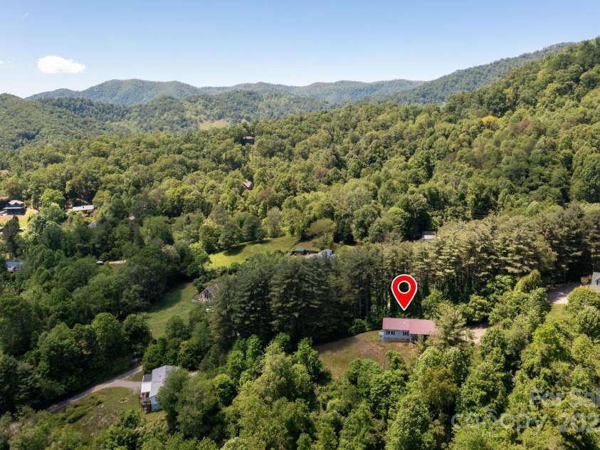 174 Diamond Point, Canton, NC 28716.  MLS# CAR4261296, YatesRealty ID 18548. Arial View
