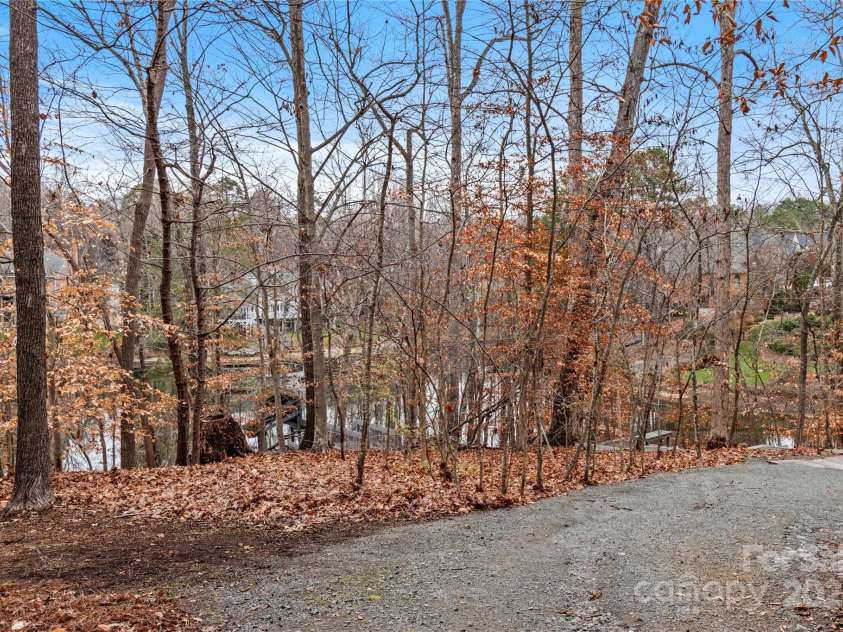 224 Forest Brook Drive, Winston Salem, NC 27106.  MLS# CAR4328411, YatesRealty ID 18548. 