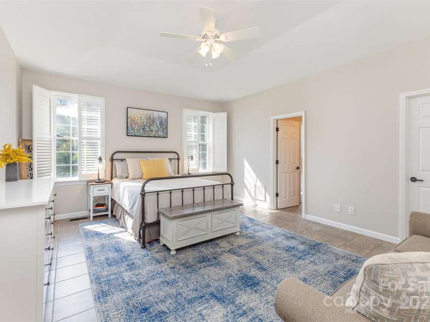 214 Silver Creek Lane, Shelby, NC 28152.  MLS# CAR4266166, YatesRealty ID 18549. Large primary bedroom!