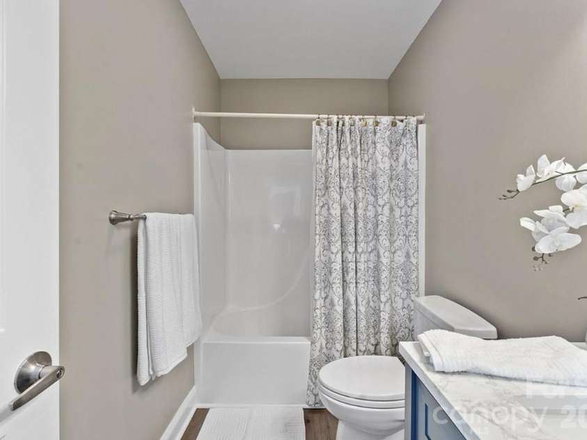 40 Olde Covington Way, Arden, NC 28704.  MLS# CAR4342766, YatesRealty ID 18549. 