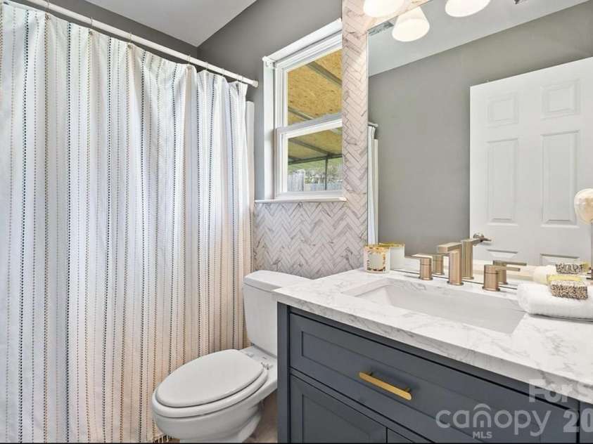 40 Olde Covington Way, Arden, NC 28704.  MLS# CAR4342766, YatesRealty ID 18549. 