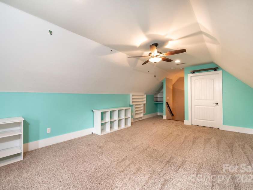 3911 13th Street, Hickory, NC 28601.  MLS# CAR4329122, YatesRealty ID 1855. 