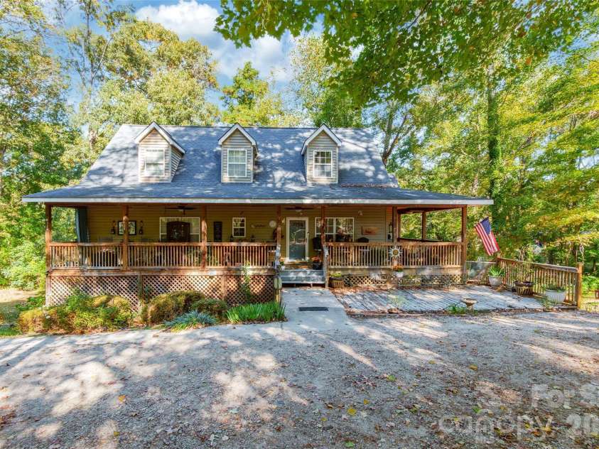 880 Columbia Road, Chester, SC 29706.  MLS# CAR4404382, YatesRealty ID 1855. 