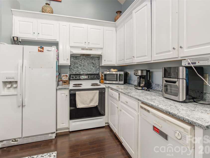 880 Columbia Road, Chester, SC 29706.  MLS# CAR4404382, YatesRealty ID 1855. 