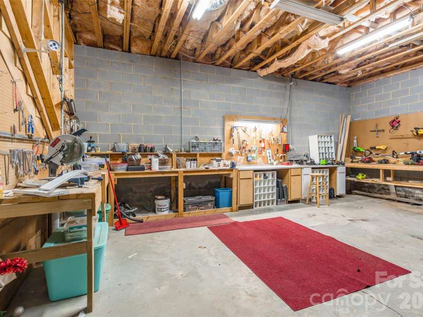 880 Columbia Road, Chester, SC 29706.  MLS# CAR4404382, YatesRealty ID 1855. 