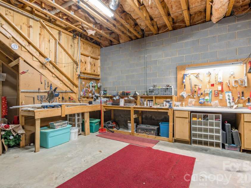 880 Columbia Road, Chester, SC 29706.  MLS# CAR4404382, YatesRealty ID 1855. 