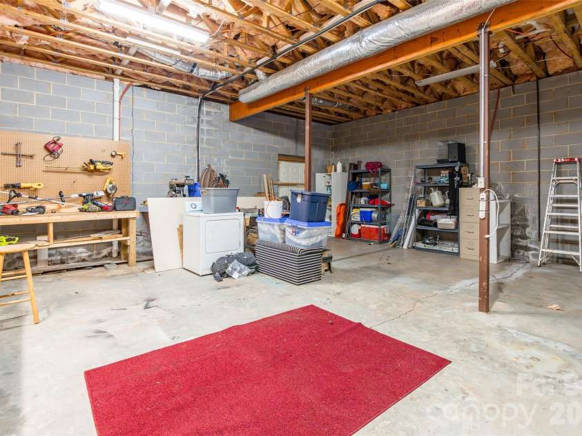 880 Columbia Road, Chester, SC 29706.  MLS# CAR4404382, YatesRealty ID 1855. 