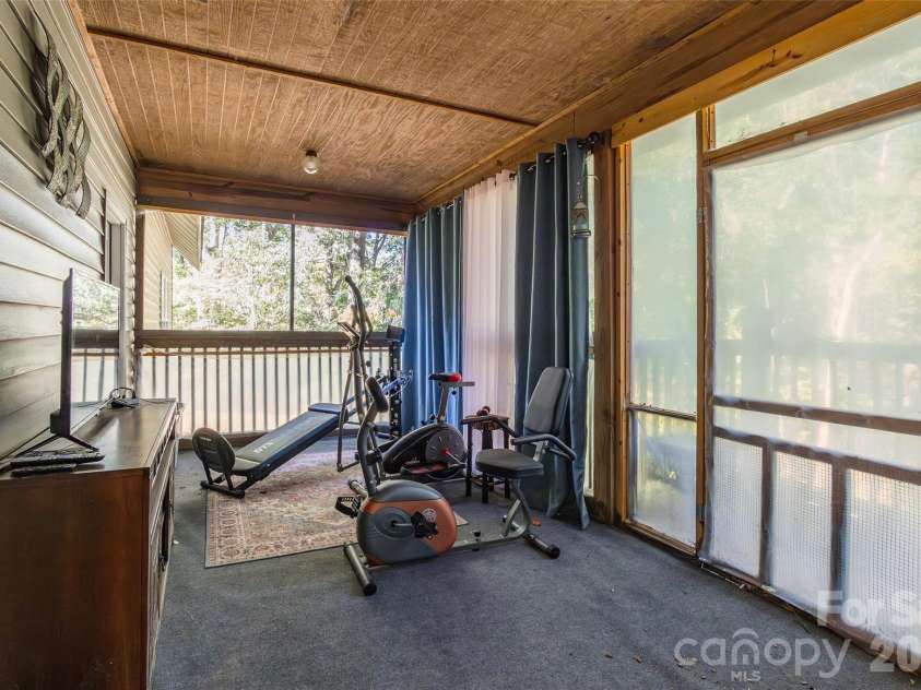 880 Columbia Road, Chester, SC 29706.  MLS# CAR4404382, YatesRealty ID 1855. 