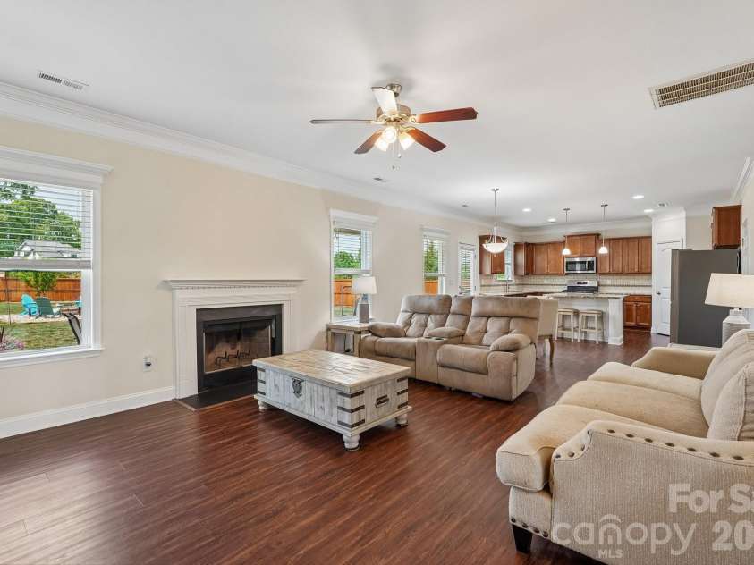 2609 Lakefront Drive, Belmont, NC 28012.  MLS# CAR4358445, YatesRealty ID 18550. 