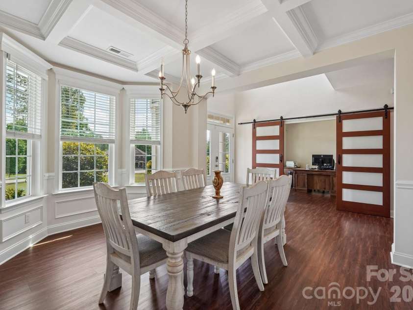 2609 Lakefront Drive, Belmont, NC 28012.  MLS# CAR4358445, YatesRealty ID 18550. 