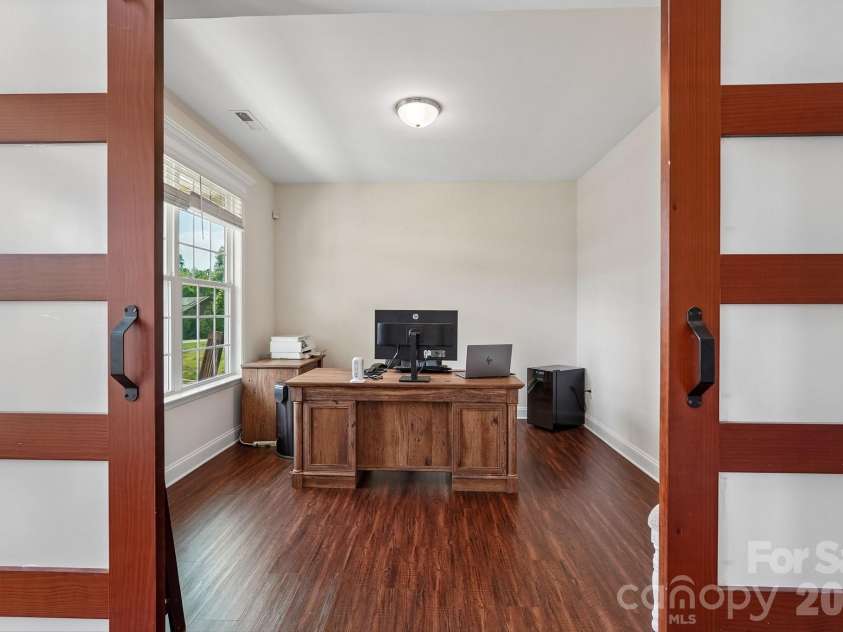 2609 Lakefront Drive, Belmont, NC 28012.  MLS# CAR4358445, YatesRealty ID 18550. 