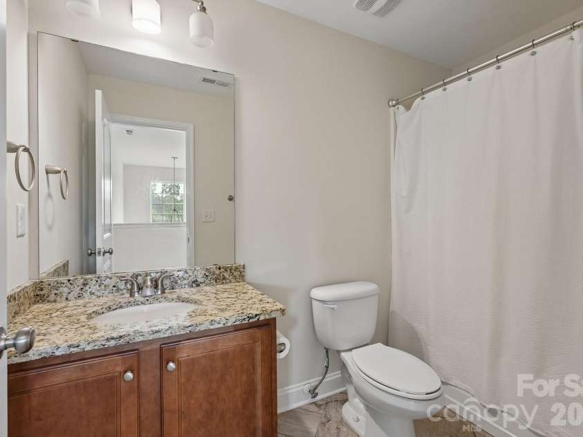 2609 Lakefront Drive, Belmont, NC 28012.  MLS# CAR4358445, YatesRealty ID 18550. 