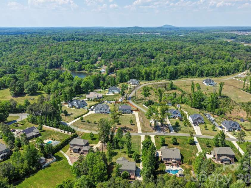 2609 Lakefront Drive, Belmont, NC 28012.  MLS# CAR4358445, YatesRealty ID 18550. 