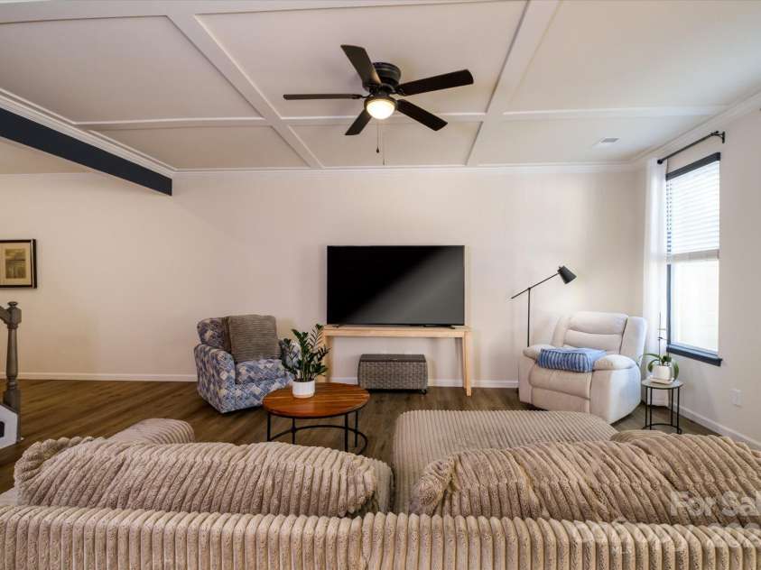 8119 Merryvale Lane, Charlotte, NC 28214.  MLS# CAR4303620, YatesRealty ID 18550. 