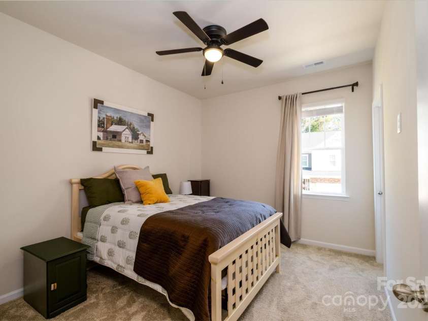 8119 Merryvale Lane, Charlotte, NC 28214.  MLS# CAR4303620, YatesRealty ID 18550. 