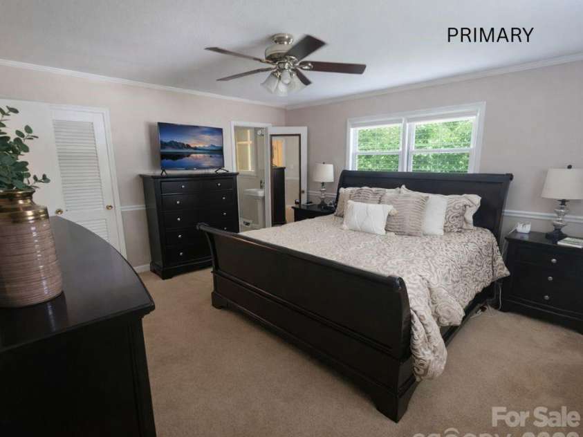 216 Delview Drive, Cherryville, NC 28021.  MLS# CAR4369093, YatesRealty ID 18551. 