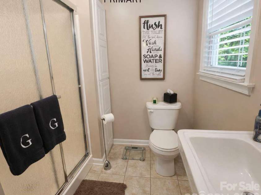 216 Delview Drive, Cherryville, NC 28021.  MLS# CAR4369093, YatesRealty ID 18551. 