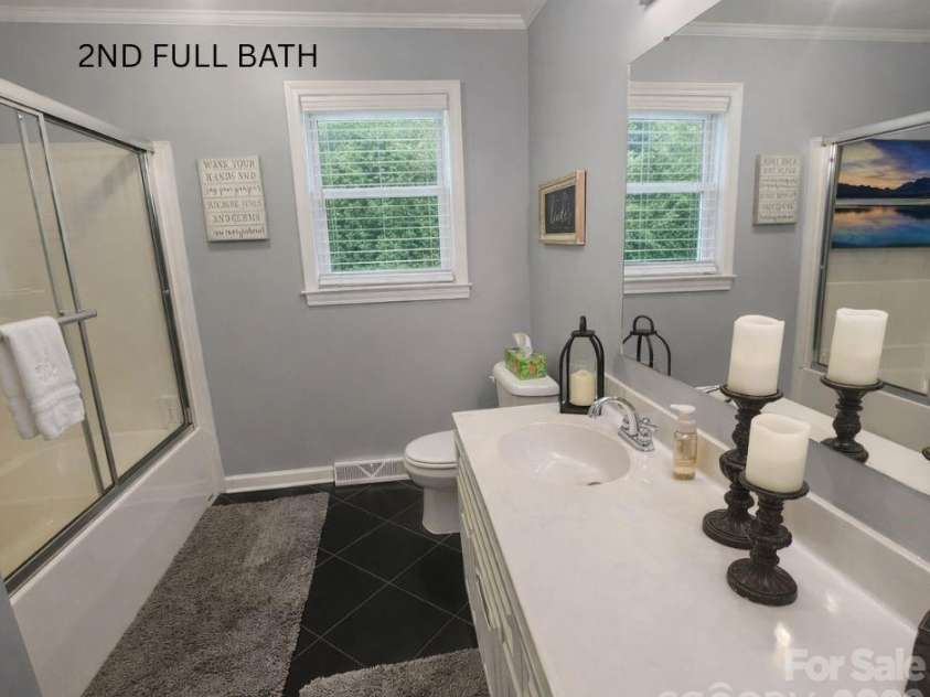 216 Delview Drive, Cherryville, NC 28021.  MLS# CAR4369093, YatesRealty ID 18551. 