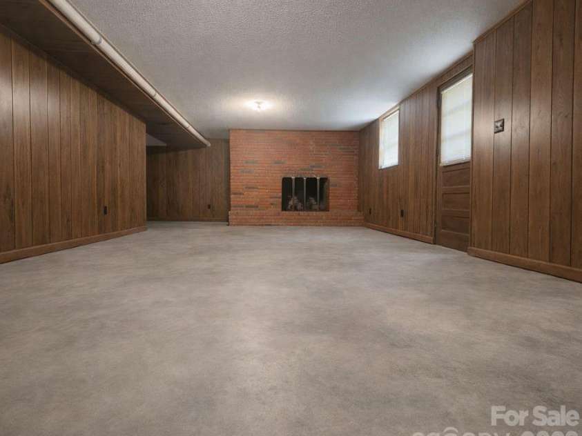 216 Delview Drive, Cherryville, NC 28021.  MLS# CAR4369093, YatesRealty ID 18551. 