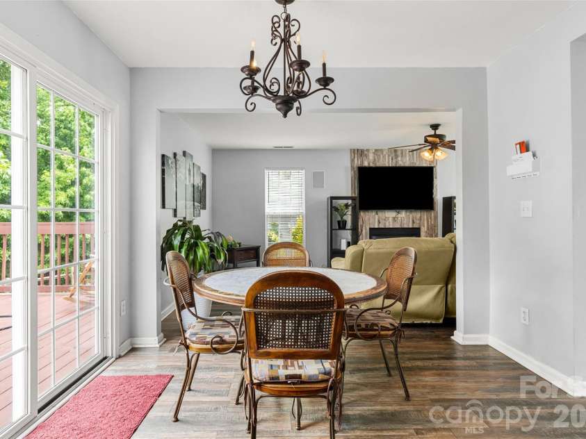 1315 Red Tallen Court, Charlotte, NC 28214.  MLS# CAR4373869, YatesRealty ID 18552. 