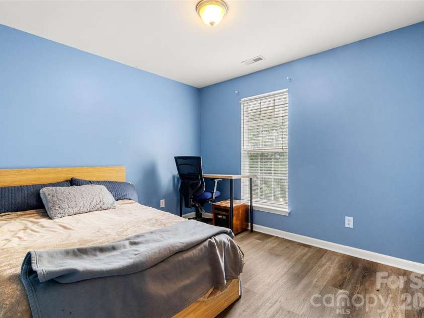 1315 Red Tallen Court, Charlotte, NC 28214.  MLS# CAR4373869, YatesRealty ID 18552. 