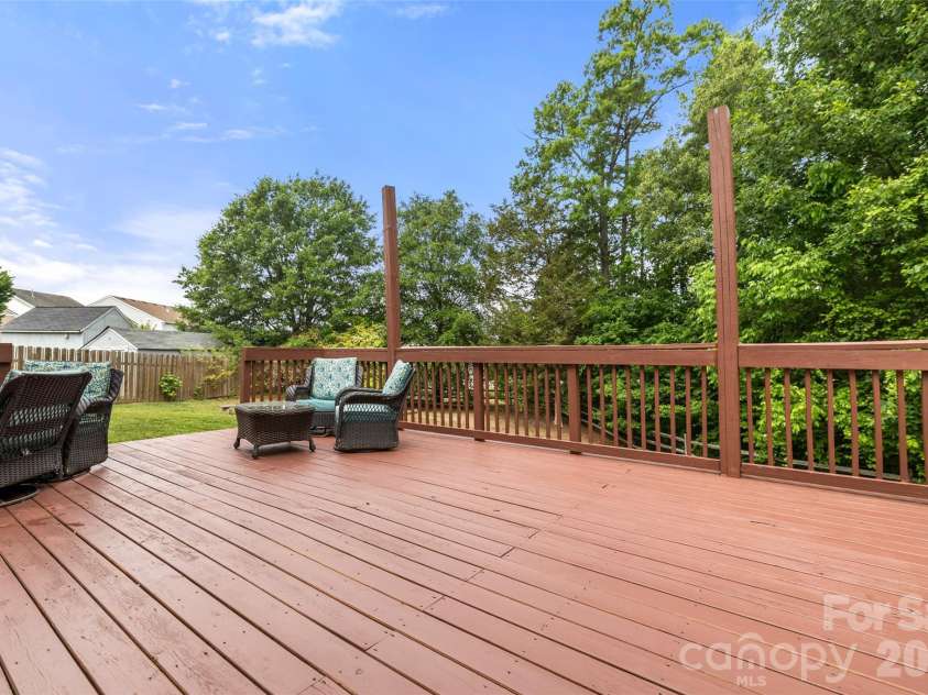 1315 Red Tallen Court, Charlotte, NC 28214.  MLS# CAR4373869, YatesRealty ID 18552. 