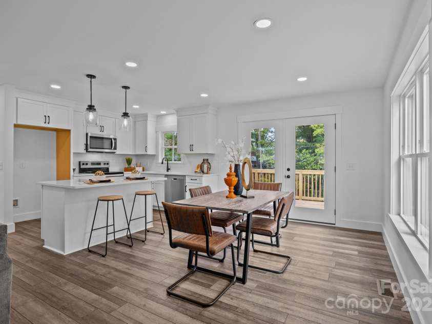 130B Springway Drive, Kannapolis, NC 28081.  MLS# CAR4247580, YatesRealty ID 18554. 