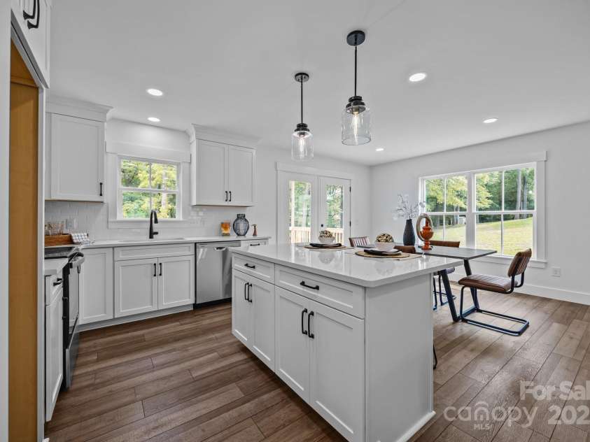 130B Springway Drive, Kannapolis, NC 28081.  MLS# CAR4247580, YatesRealty ID 18554. 