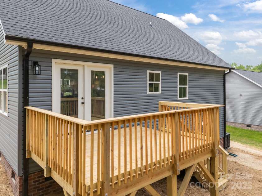 130B Springway Drive, Kannapolis, NC 28081.  MLS# CAR4247580, YatesRealty ID 18554. 